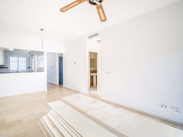 Penthouse avec 2 Chambres  à Torrequebrada