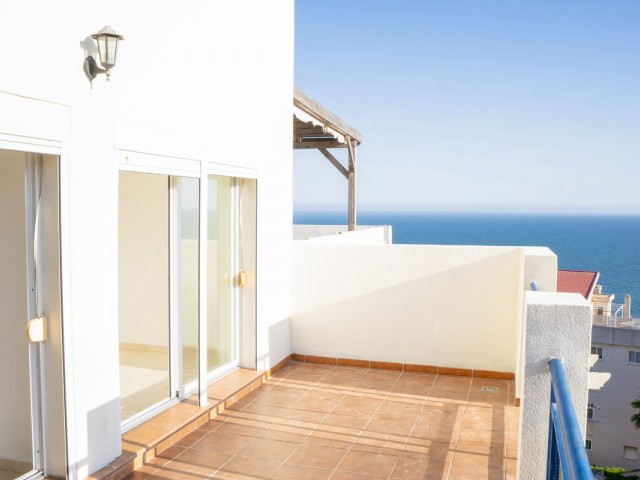 Penthouse avec 2 Chambres  à Torrequebrada