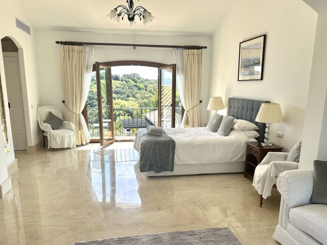 Villa avec 6 Chambres  à Sotogrande Alto