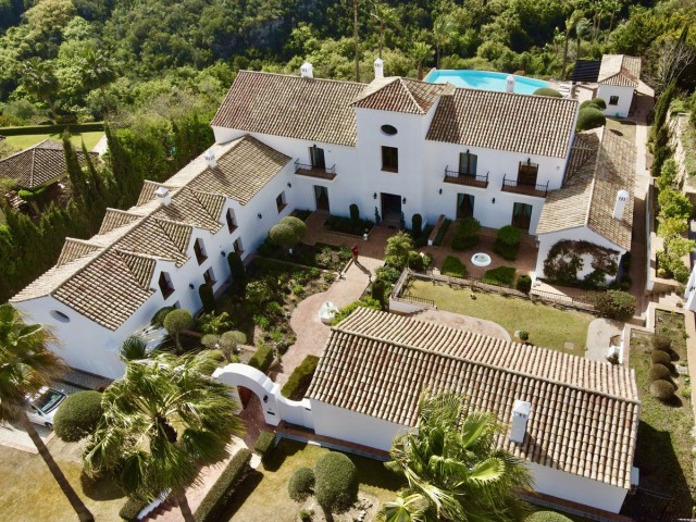 7 Bedrooms Villa in Sotogrande Alto