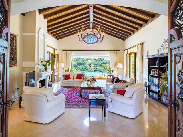 7 Bedrooms Villa in Sotogrande Alto