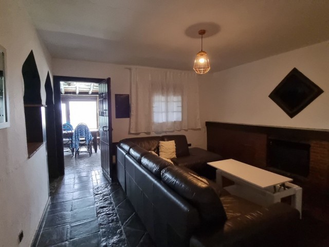 Villa con 3 Dormitorios  en Casares