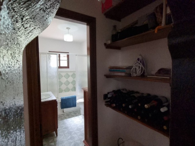 3 Bedrooms Villa in Casares