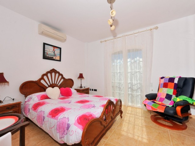 5 Soveroms Villa i Mijas Costa