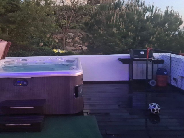 Ático con 3 Dormitorios  en Los Flamingos