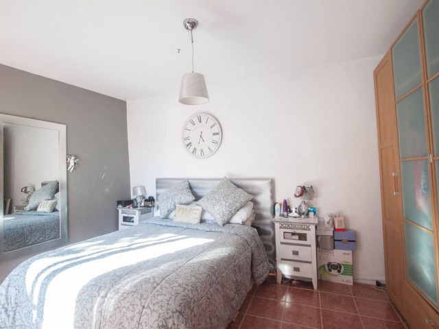 Villa con 5 Dormitorios  en Estepona