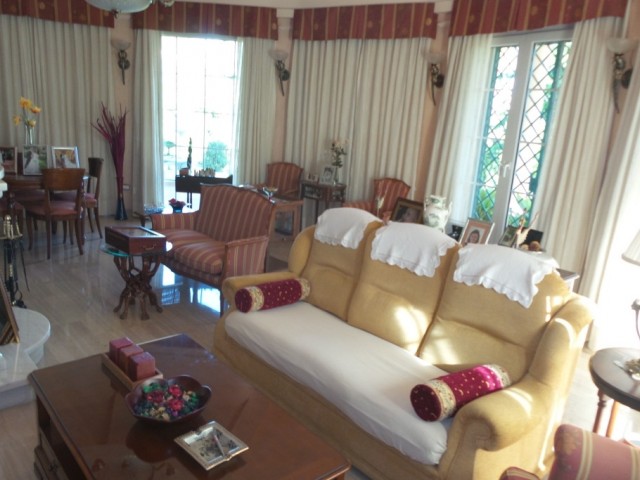 5 Schlafzimmer Villa in Alhaurín de la Torre