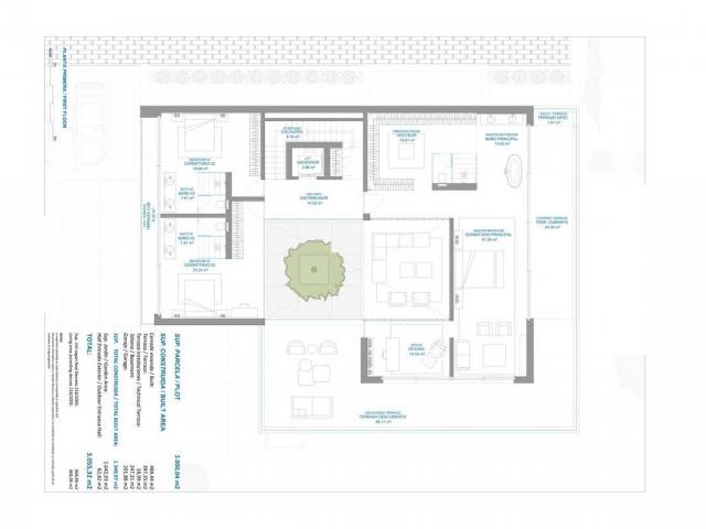 4 Bedrooms Villa in Estepona