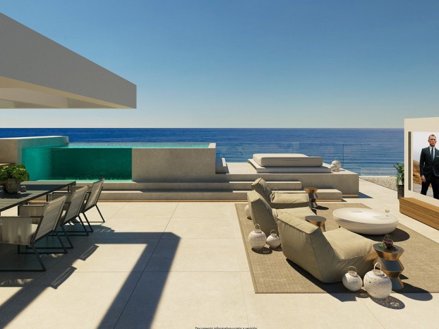 4 Bedrooms Villa in Estepona