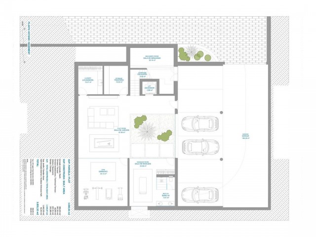 4 Bedrooms Villa in Estepona