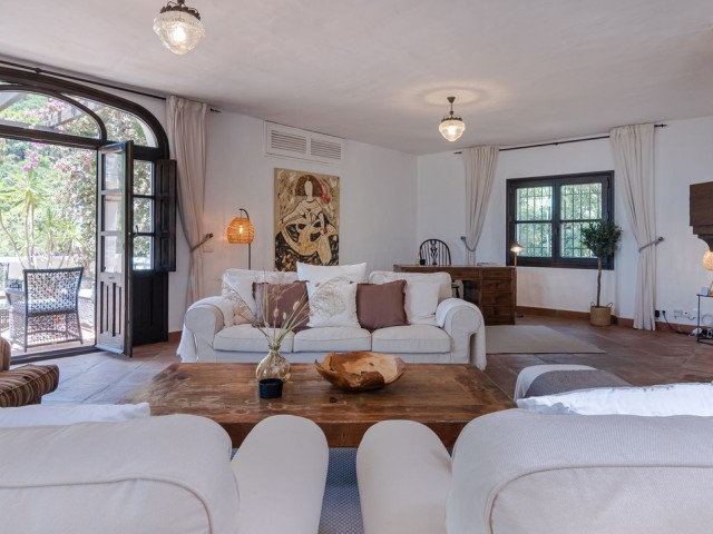 Villa avec 7 Chambres  à El Madroñal