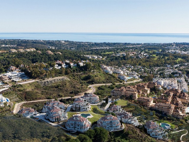 Penthouse avec 2 Chambres  à Nueva Andalucía