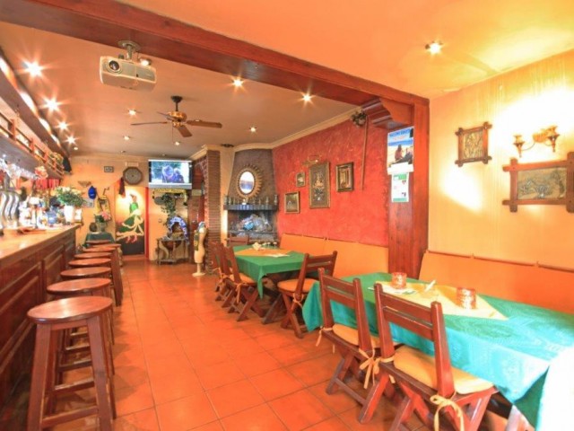 Comercial con 0 Dormitorios  en Marbesa