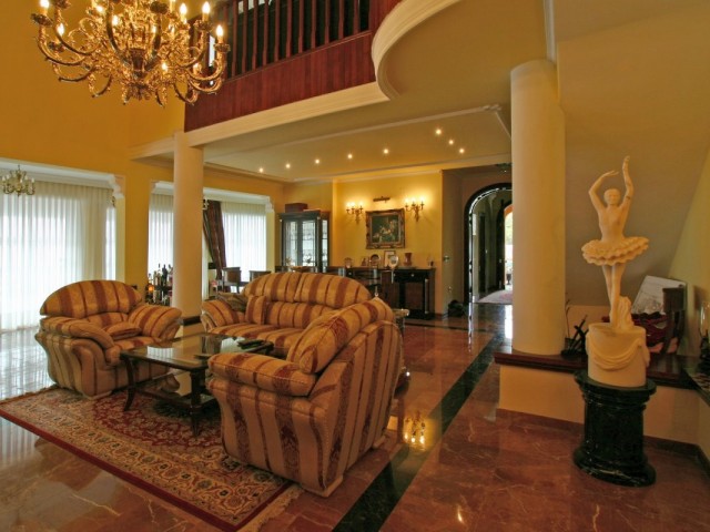 5 Bedrooms Villa in Málaga