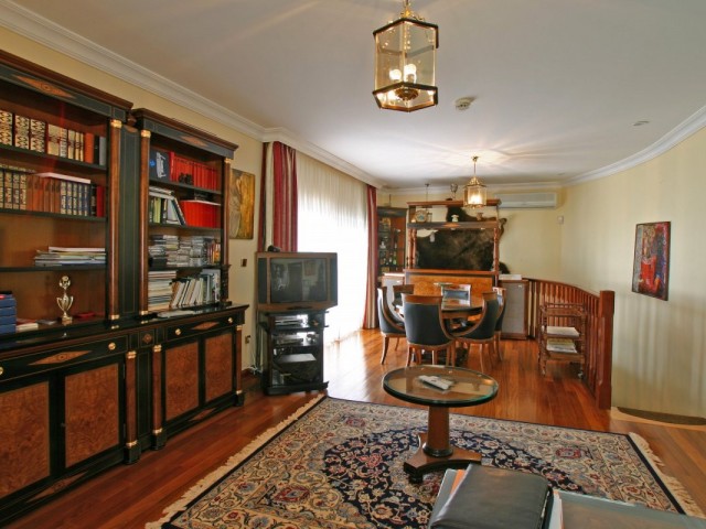 5 Bedrooms Villa in Málaga