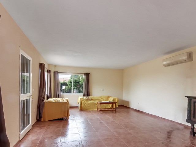 7 Bedrooms Villa in Mijas