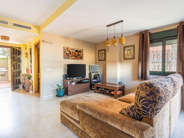 Adosado con 3 Dormitorios  en Cancelada