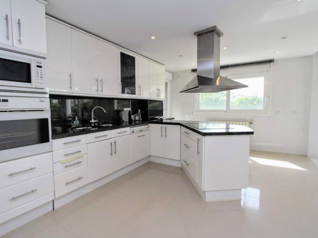 6 Bedrooms Villa in San Pedro de Alcántara