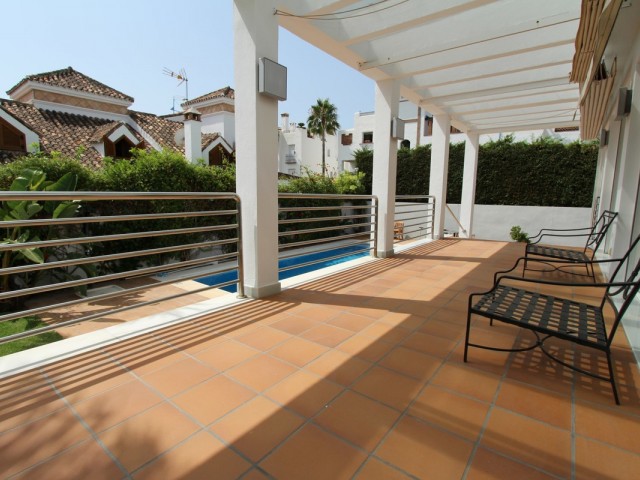 6 Bedrooms Villa in San Pedro de Alcántara
