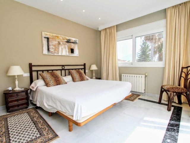 6 Bedrooms Villa in San Pedro de Alcántara