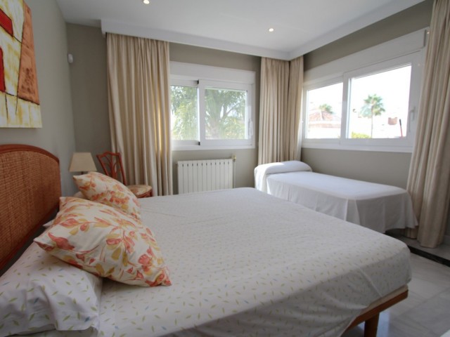 6 Bedrooms Villa in San Pedro de Alcántara