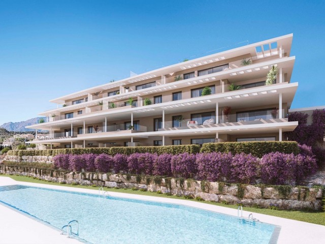 Apartamento con 3 Dormitorios  en Selwo