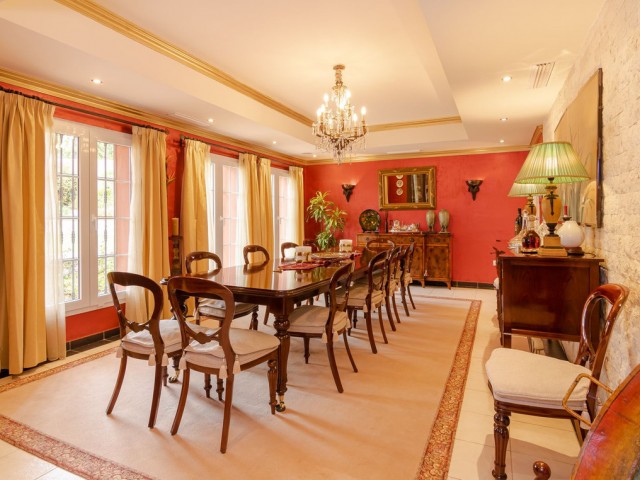 5 Bedrooms Villa in La Cala de Mijas
