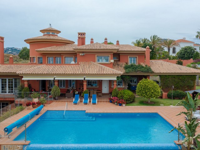 5 Bedrooms Villa in La Cala de Mijas
