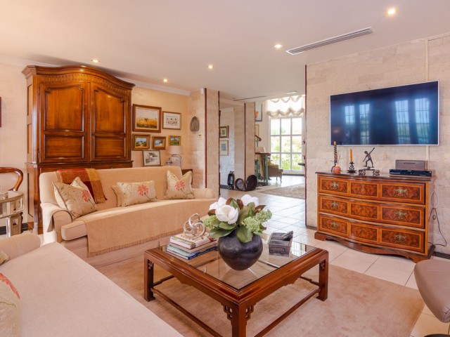 5 Bedrooms Villa in La Cala de Mijas
