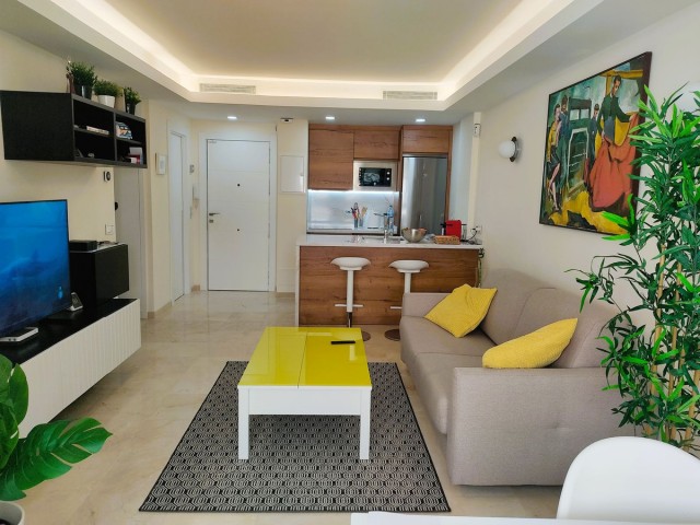 Apartamento, Marbella, R4335031