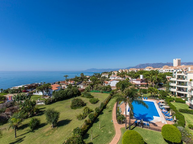 Penthouse in Elviria