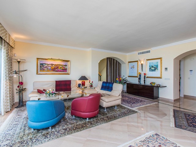Penthouse in Elviria