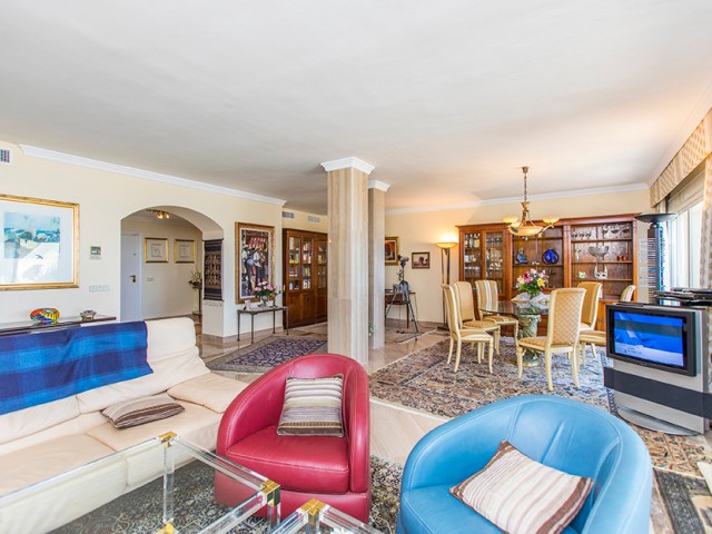 Kattohuoneisto Elviria