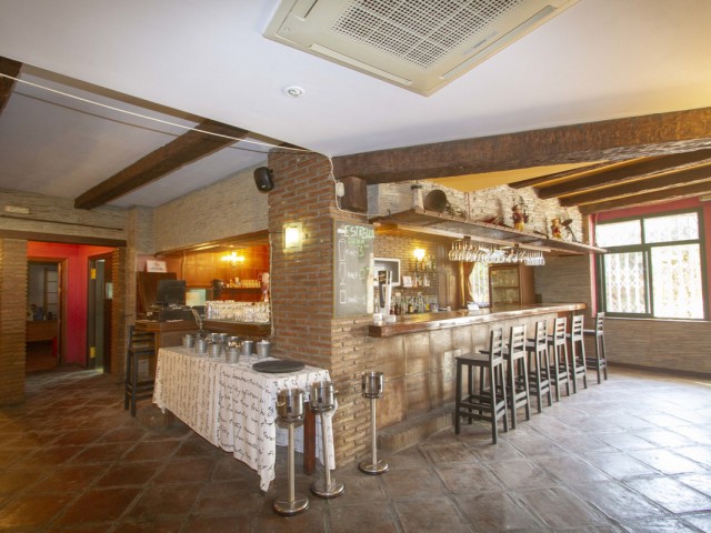 Comercial con 0 Dormitorios  en Marbesa