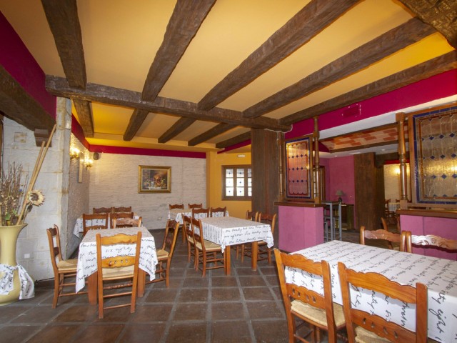 Comercial con 0 Dormitorios  en Marbesa