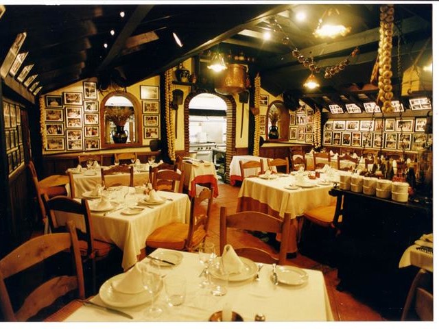 Commercial in Nueva Andalucía