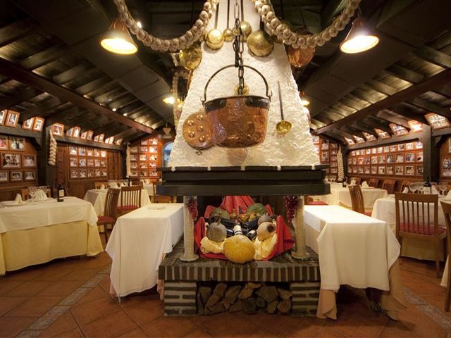 Commercial in Nueva Andalucía