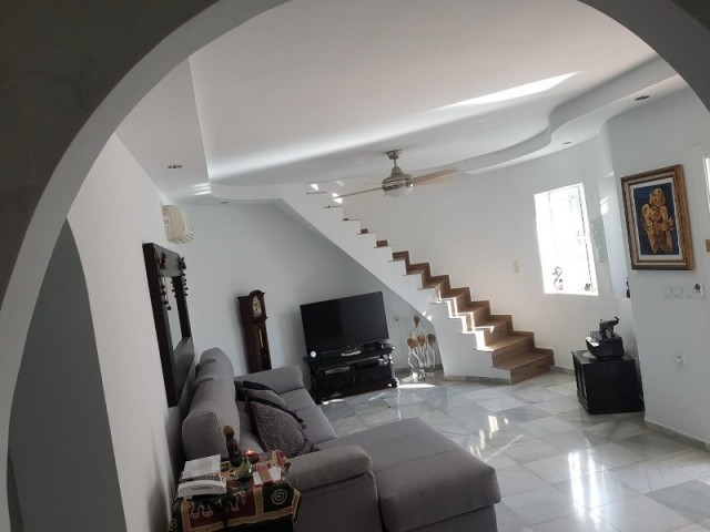 Townhouse, Arroyo de la Miel, R3306343